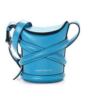 AUTHENTIC Alexander McQueen The Curve Bucket Bag. NWT